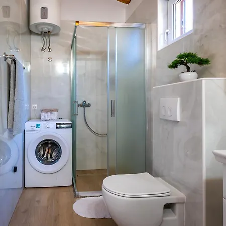 Villa Zlatni Dvori Ražanac