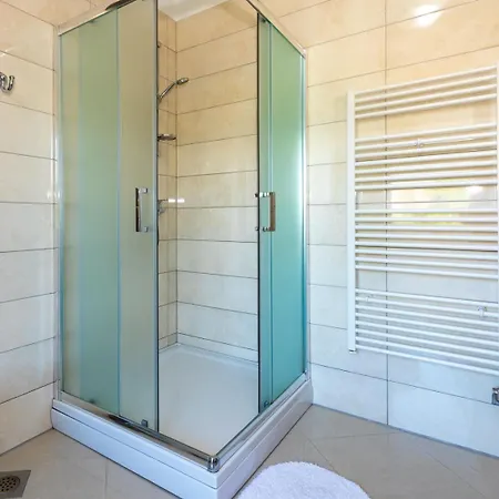 Villa Zlatni Dvori *