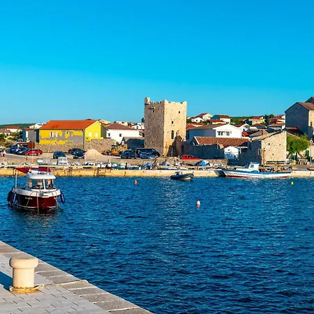 Zlatni Dvori Villa Ražanac