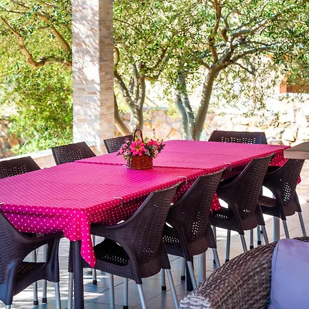 Villa Zlatni Dvori Ražanac