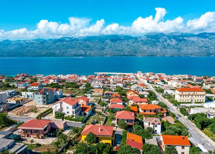 Βίλα Zlatni Dvori *