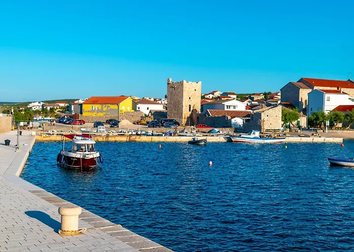 Zlatni Dvori Βίλα Ražanac