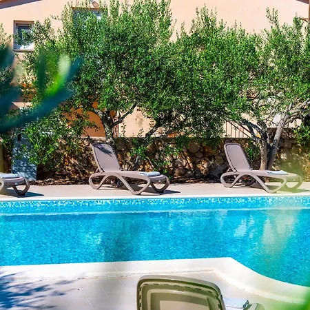 Zlatni Dvori Villa Razanac