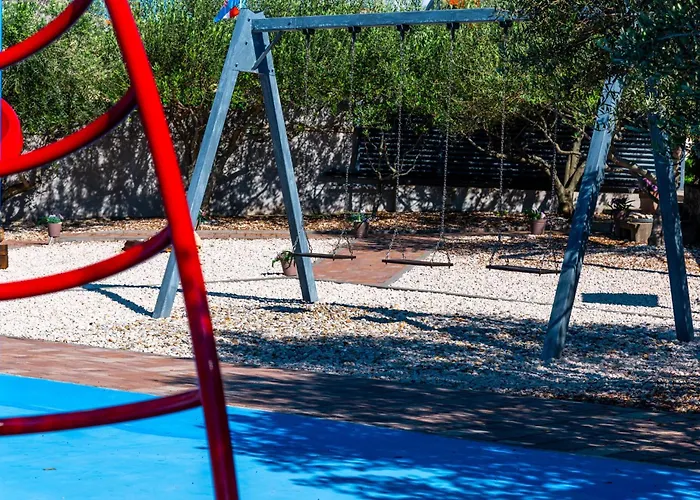 Zlatni Dvori Вилла Ражанац